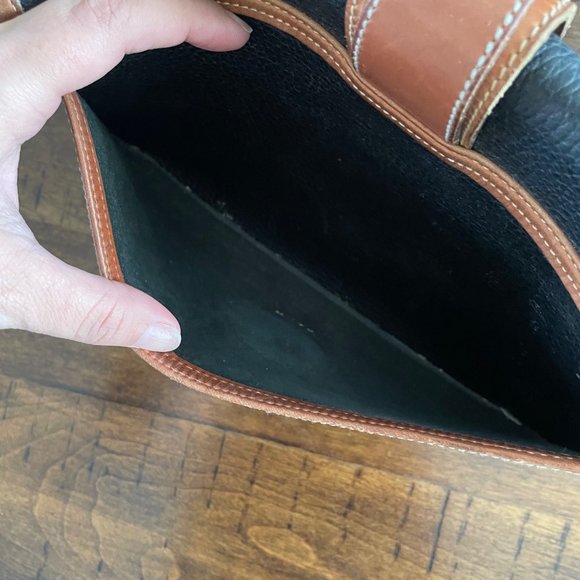 Dooney and Bourke Vintage Flap Black Brown Leather Adjustable Crossbody Bag - Picture 5 of 13